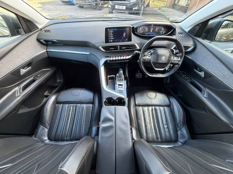 Peugeot 3008 2018 (18)