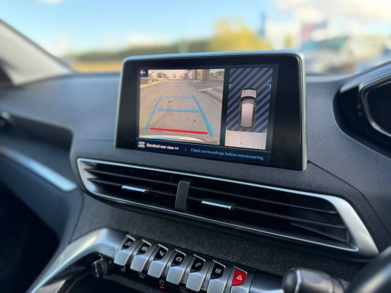 Peugeot 3008 2018 (18)
