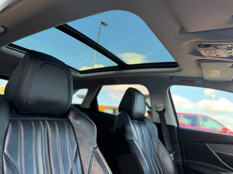 Peugeot 3008 2018 (18)