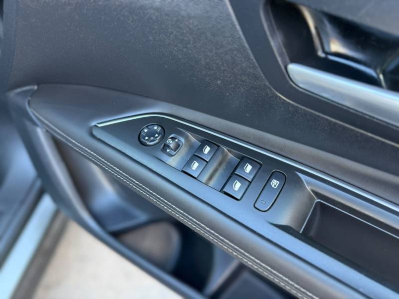 Peugeot 3008 2018 (18)