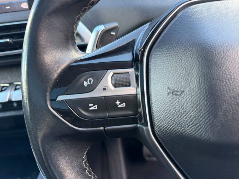 Peugeot 3008 2018 (18)