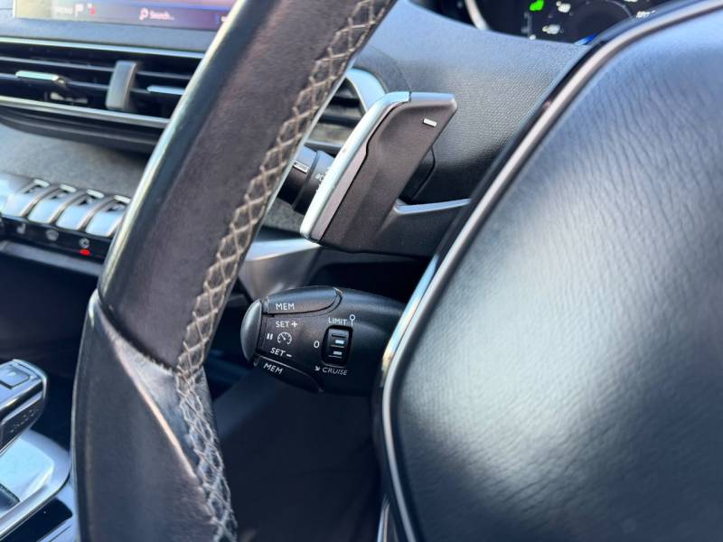 Peugeot 3008 2018 (18)