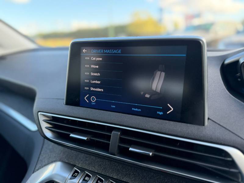 Peugeot 3008 2018 (18)