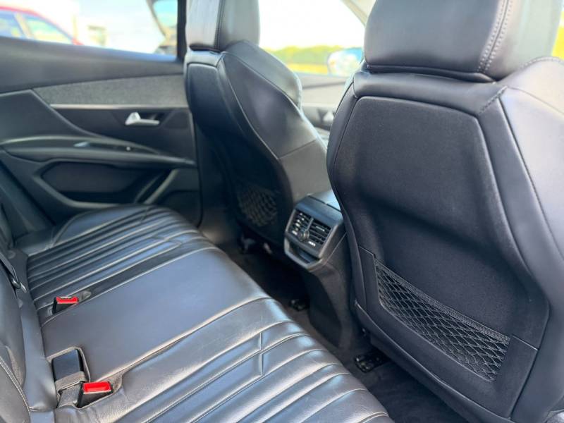 Peugeot 3008 2018 (18)