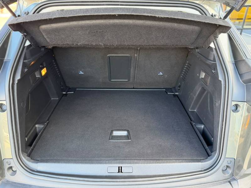 Peugeot 3008 2018 (18)