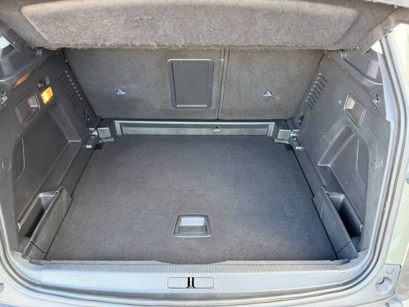 Peugeot 3008 2018 (18)