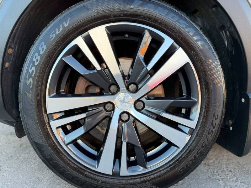 Peugeot 3008 2018 (18)