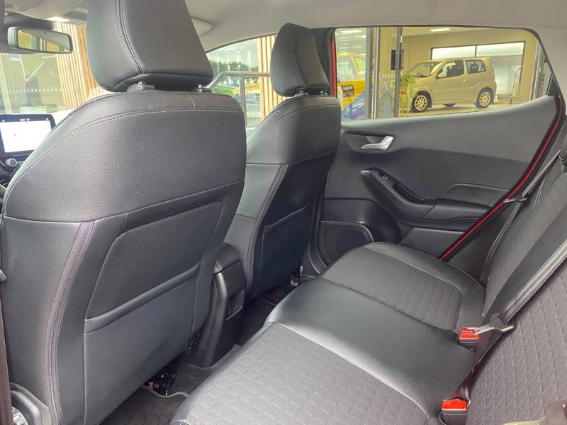 Ford Fiesta 2018 (18)