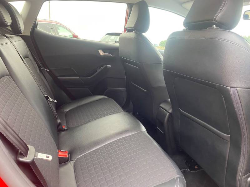Ford Fiesta 2018 (18)