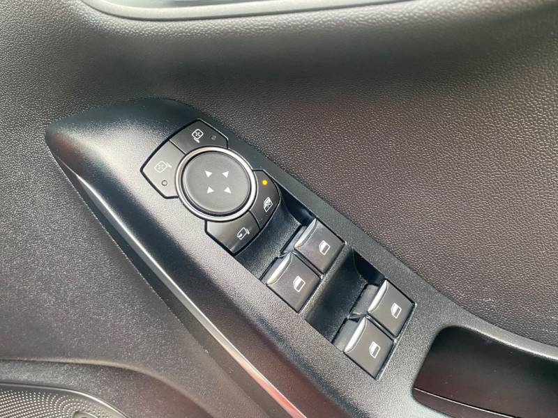 Ford Fiesta 2018 (18)
